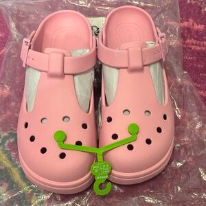 Women’s Pink Clogs